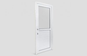 Porta-de-Giro-em-Vidro-Revestida-com-Lambri-Europa1